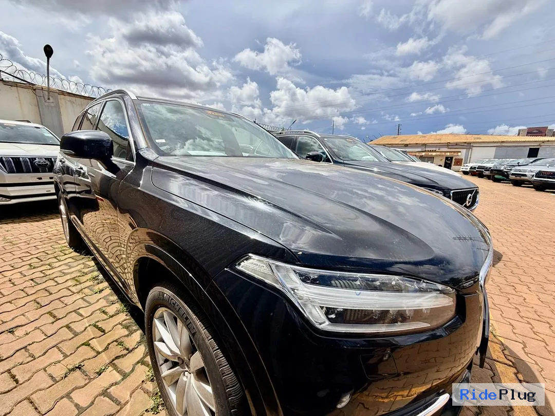 2016 Volvo XC90 for Sale in Kampala (In Bond)