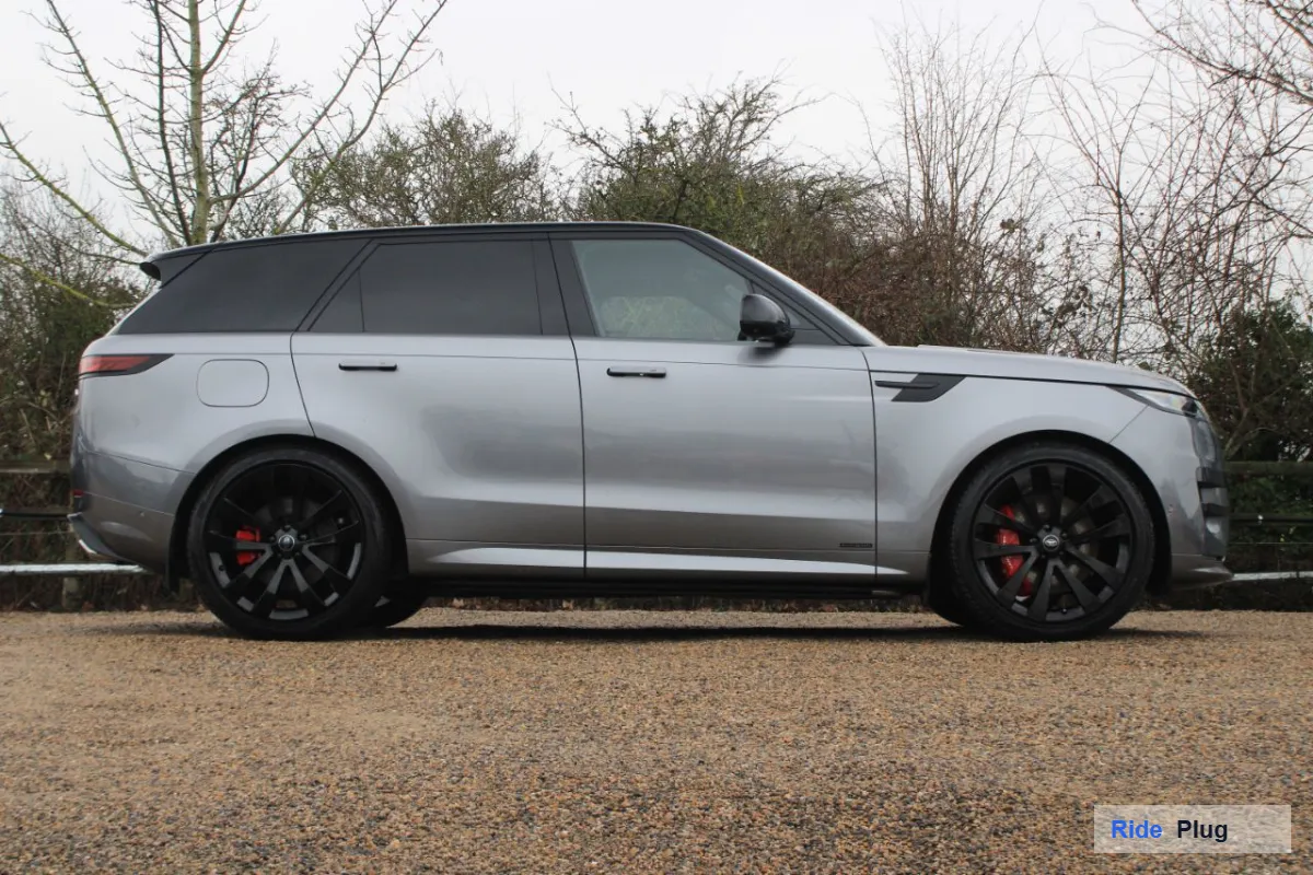 Land Rover 2024 Land Rover Range Rover Sport P510e Autobiography Hybrid for Sale in Uganda | Black Pack | 23 Inch Gloss Black Wheels | Panoramic Roof