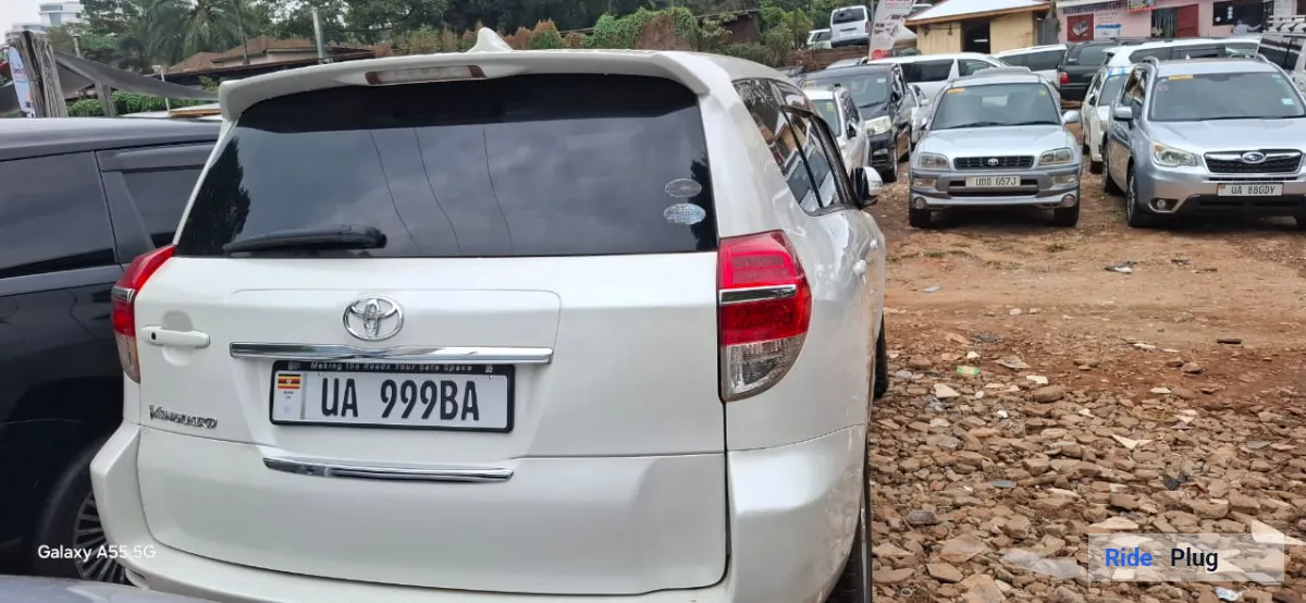 Toyota Toyota Vanguard 2010